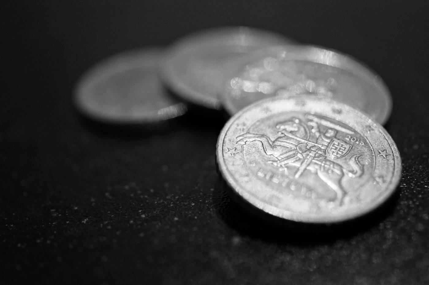 Silver Drops to 6-Month Lows With Limited Downside
