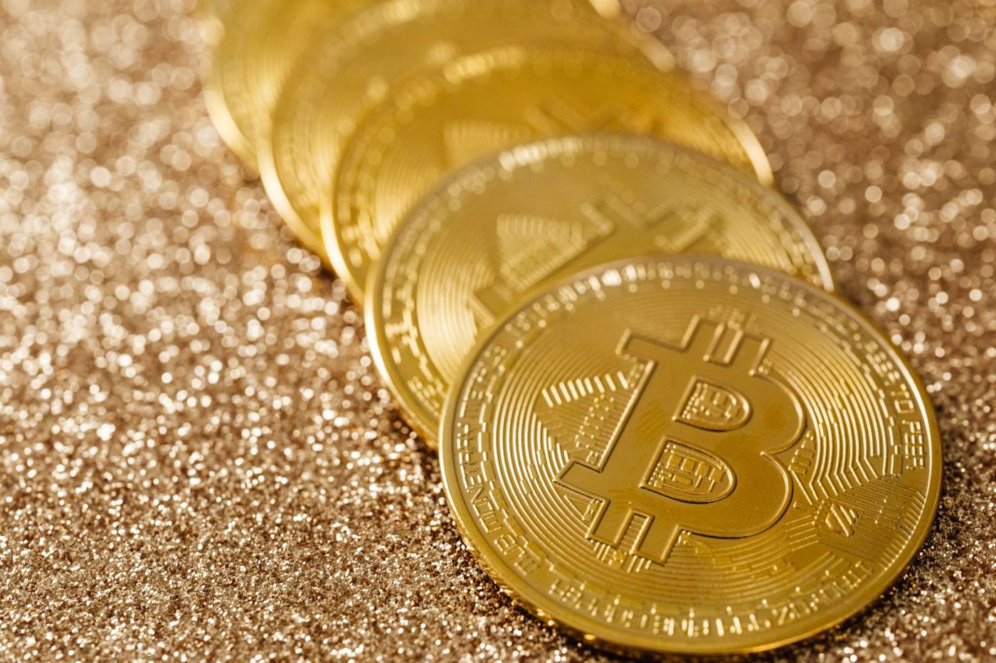 Strategy (MSTR) Shares Fall Below $100 as Bitcoin (BTC) Nears $60K