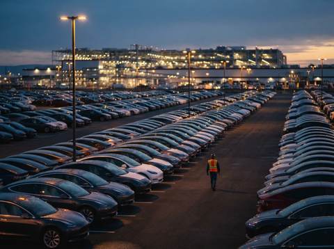 Tesla (TSLA) Deliveries Jump 25%, Stock Falls